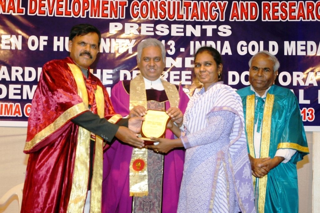 Women of Humanity India Award